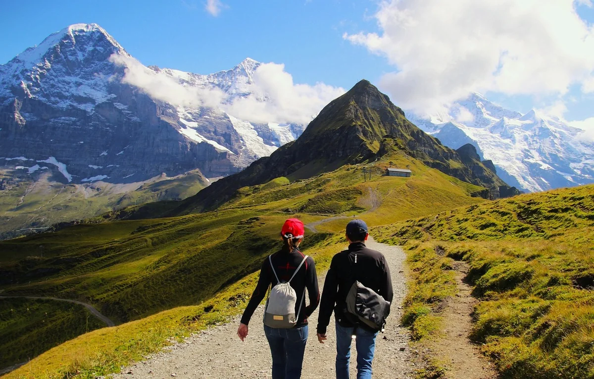Cinq itinéraires que j'ai testés (ou fait tester) pour une première rando en montagne