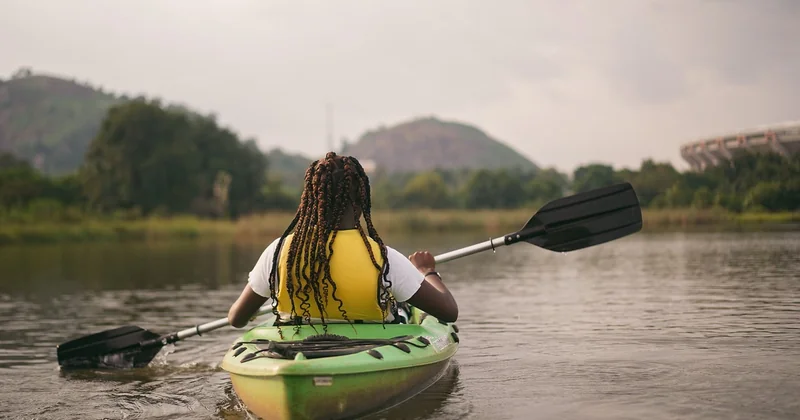 Initiation au kayak en famille